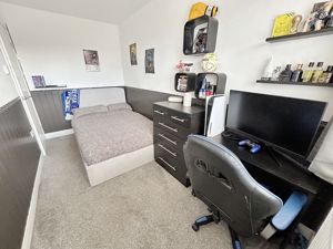 Bedroom- click for photo gallery